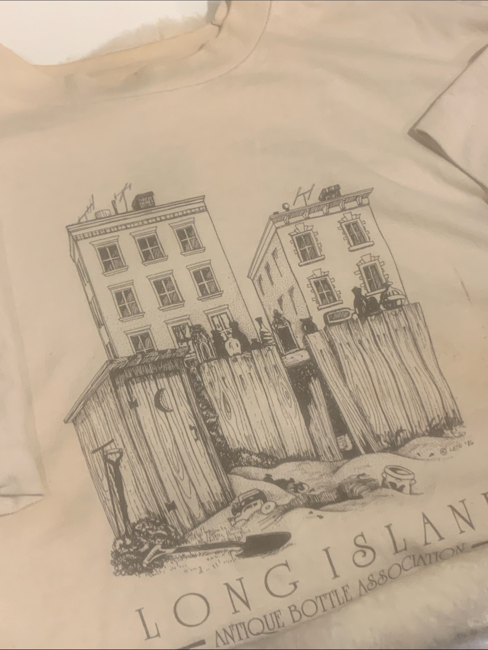 Vintage 1990s LI New York Single stitch 
Collectable Tee